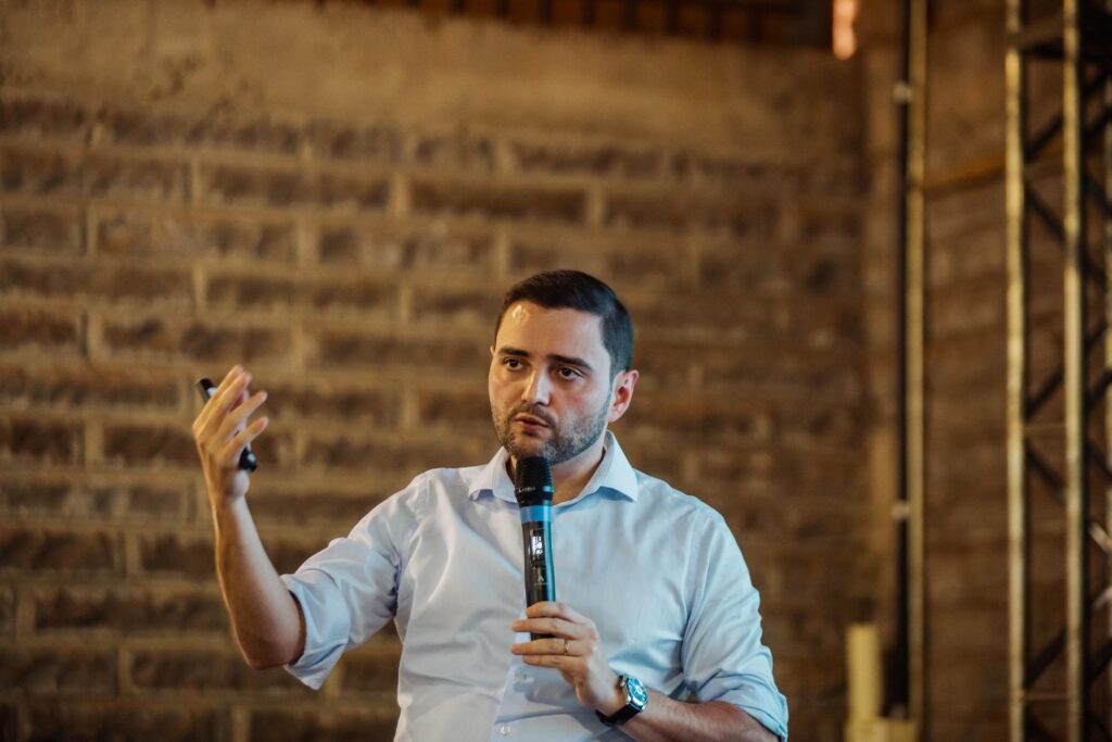 Vice-governador Gabriel Souza cumpre agenda em Cruz Alta e destaca investimentos em infraestrutura, saúde e logística