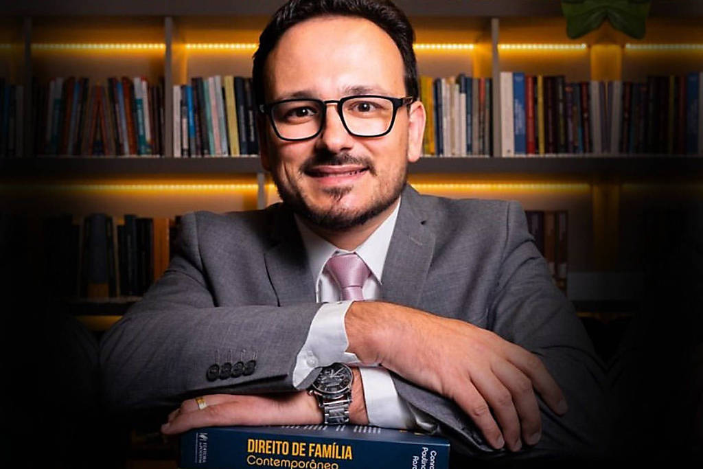 Justiça revoga prisão de professor investigado por crimes sexuais em Porto Alegre