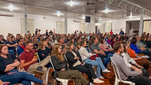 “Do Luto à Luta”: palestra alerta pais sobre riscos do mundo digital