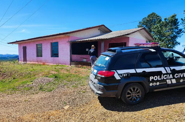 Mulher é presa por torturar e manter garota de programa em cárcere por cinco meses em Vista Alegre do Prata