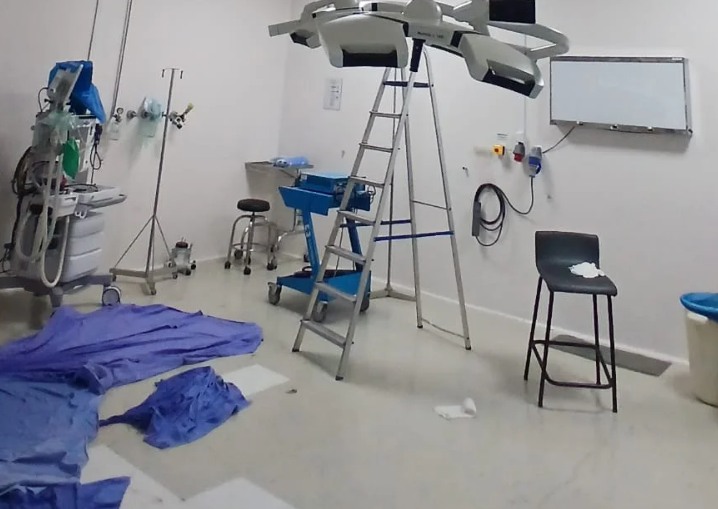 Hospital de Caridade de Erechim sofre danos severos após temporal de granizo e opera com atendimentos restritos