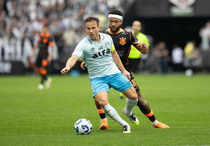 Grêmio perde para o Corinthians em São Paulo e segue sem embalar fora de casa