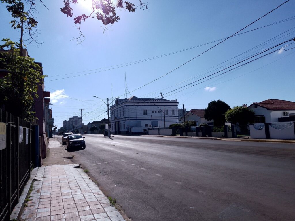 Massa de ar frio mantém tempo firme e temperaturas abaixo da média em Cruz Alta nesta sexta-feira