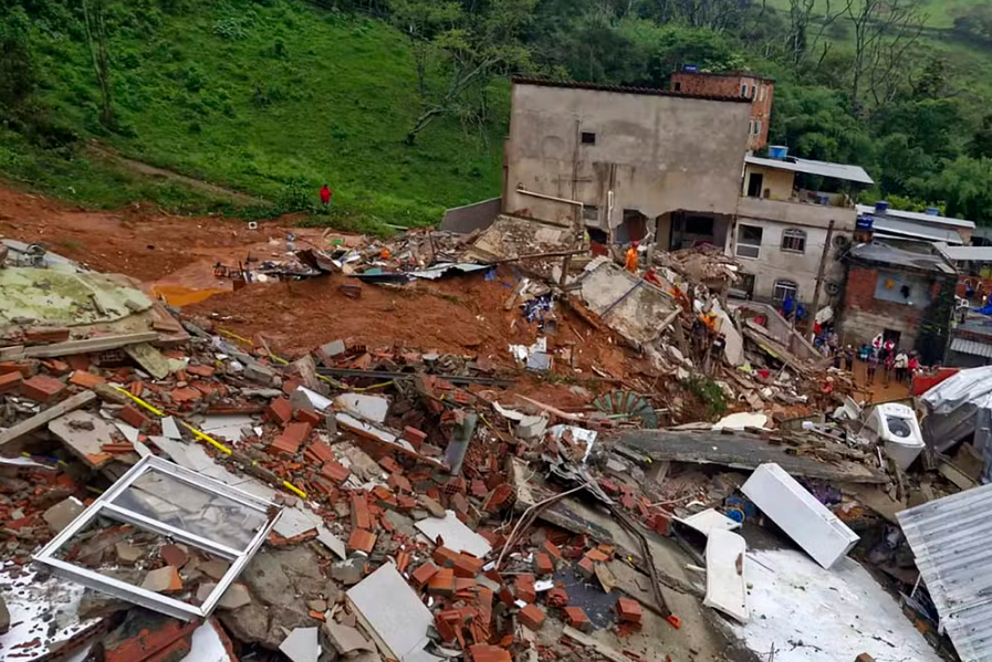 Chuvas deixam 49 mortos na Zona da Mata; Juiz de Fora concentra 43 vítimas e 16 desaparecidos