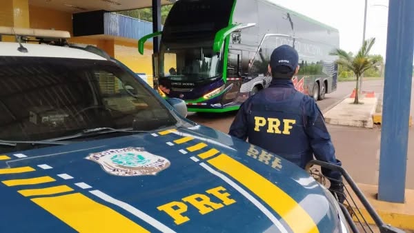 Motorista de ônibus admite consumo de álcool, recusa bafômetro e é autuado na BR-285 em Ijuí