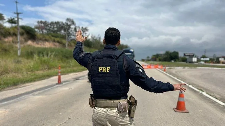 Cruz-altense se envolve em acidente na BR-386 em Estrela após veículo aquaplanar