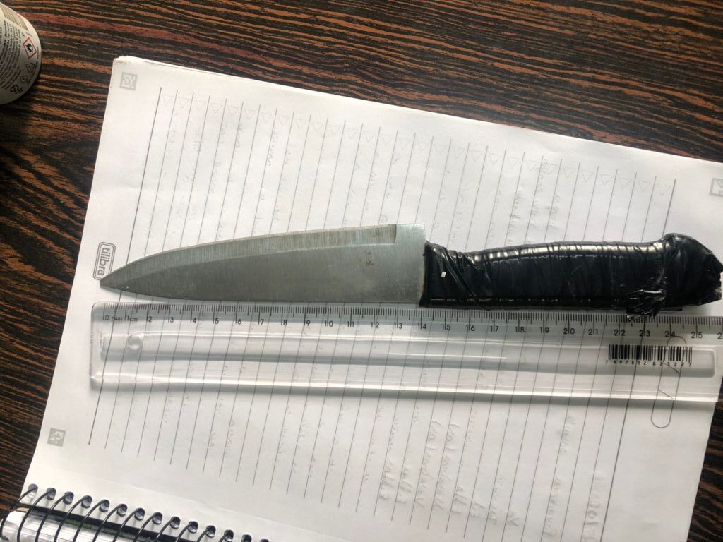 Aluno de 15 anos é apreendido com faca em escola no Centro de Passo Fundo após denúncia anônima