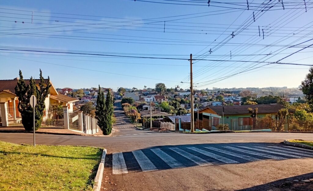 Sol aparece entre nuvens neste sábado, mas instabilidade avança e pode trazer chuva ao RS à tarde e à noite