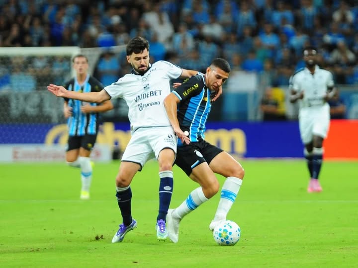 Grêmio empata com o Remo na Arena, segue sem vencer e depende de Weverton para evitar derrota no Brasileirão