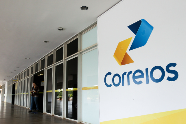 Prejuízo dos Correios chega a R$ 3,1 bilhões no primeiro trimestre e estatal amplia medidas de contenção de gastos