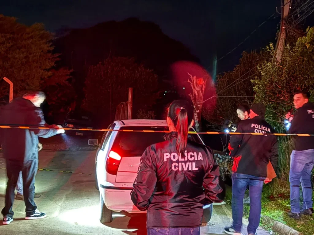 Homem de 73 anos é morto a tiros dentro de carro em Santo Ângelo; casal foi visto deixando o local