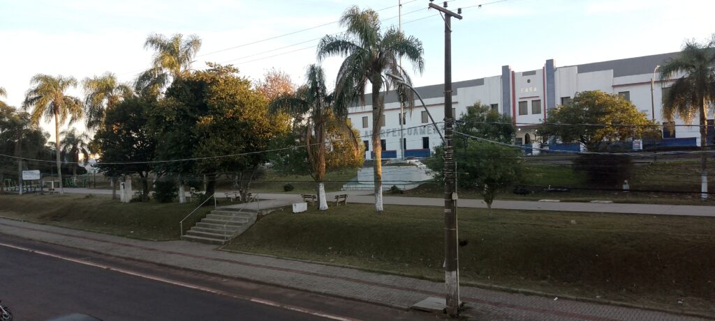Sol predomina nesta sexta-feira no Rio Grande do Sul, com tarde agradável e máxima de 24°C; chuva retorna a partir de domingo