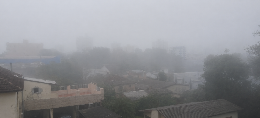 Cruz Alta amanhece com forte neblina e sensação térmica de 0°C; semana será marcada por frio intenso no RS