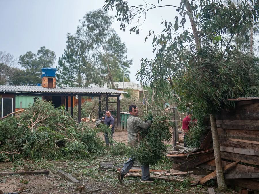 Temporal deixa 720 pessoas afetadas e Eldorado do Sul inicia reconstrução após granizo e fortes ventos