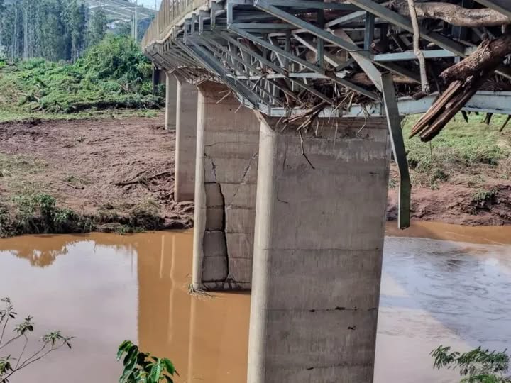 Ponte entre Encantado e Muçum é totalmente interditada após agravamento de fissuras na estrutura
