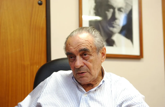 Morre aos 92 anos o jornalista Carlos Bastos, referência da cobertura política no Rio Grande do Sul