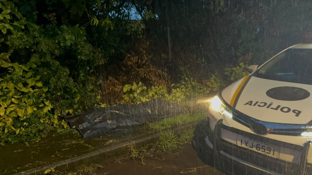 Homem é identificado após ser morto a tiros no bairro Donária, em Passo Fundo