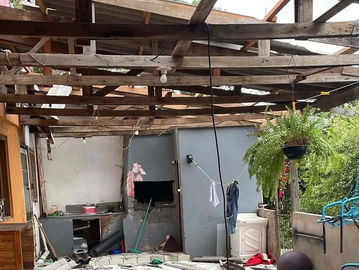 Mais de 300 residências são atingidas por fortes ventos em Parobé