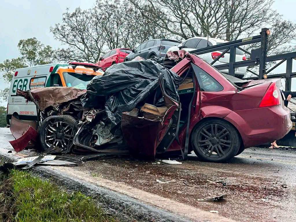 Homem de 37 anos morre em colisão frontal na ERS-135 em Sertão