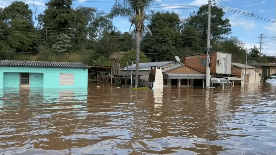 Defesa Civil intensifica preparação no RS diante de previsão de chuvas fortes, granizo e risco de inundação