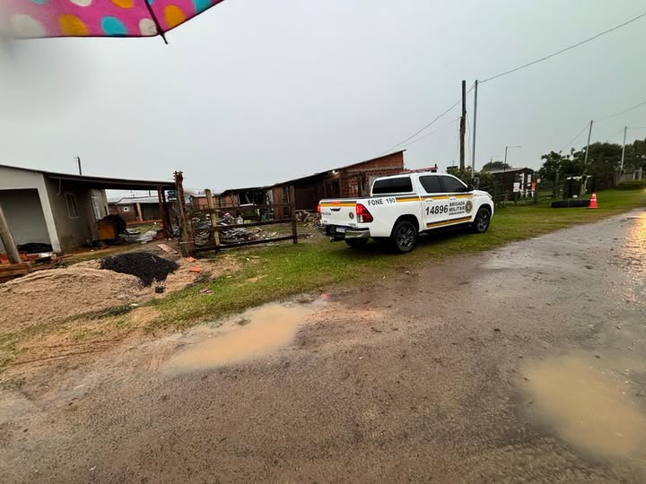 Mulher de 71 anos fica gravemente ferida após ataque a facadas em Balneário Pinhal
