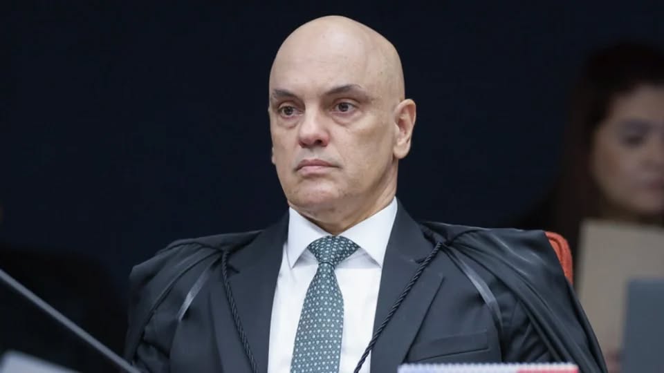 Metadados indicam que Alexandre de Moraes acessou e editou contrato de R$ 131,2 milhões ligado ao Banco Master