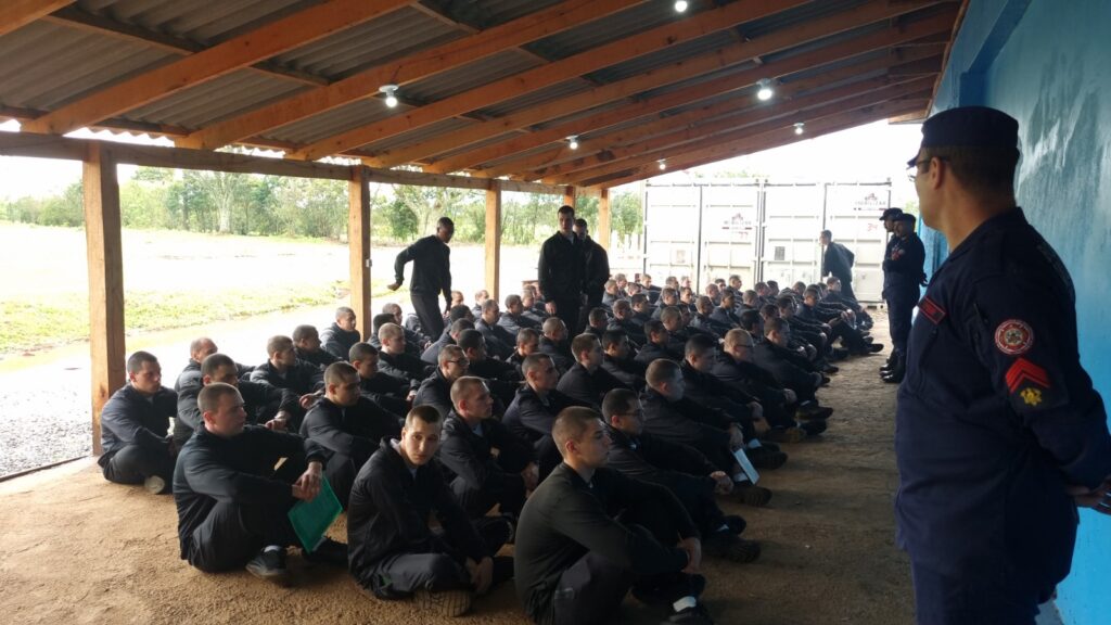 Polo de Ensino de Cruz Alta recebe 183 alunos para formação de Bombeiros Militares Temporários