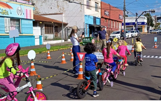 Semana Nacional do Trânsito é encerrada com atividades educativas para crianças em Cruz Alta