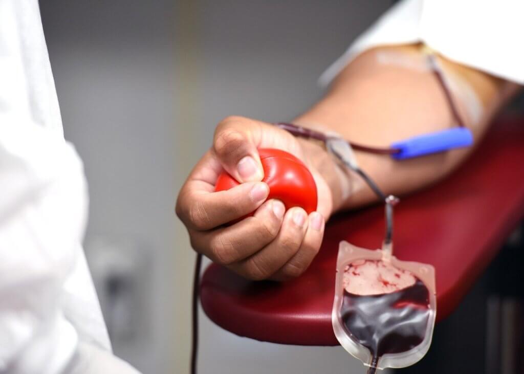 Novas regras para doação de sangue ampliam possibilidade para doadores acima de 70 anos