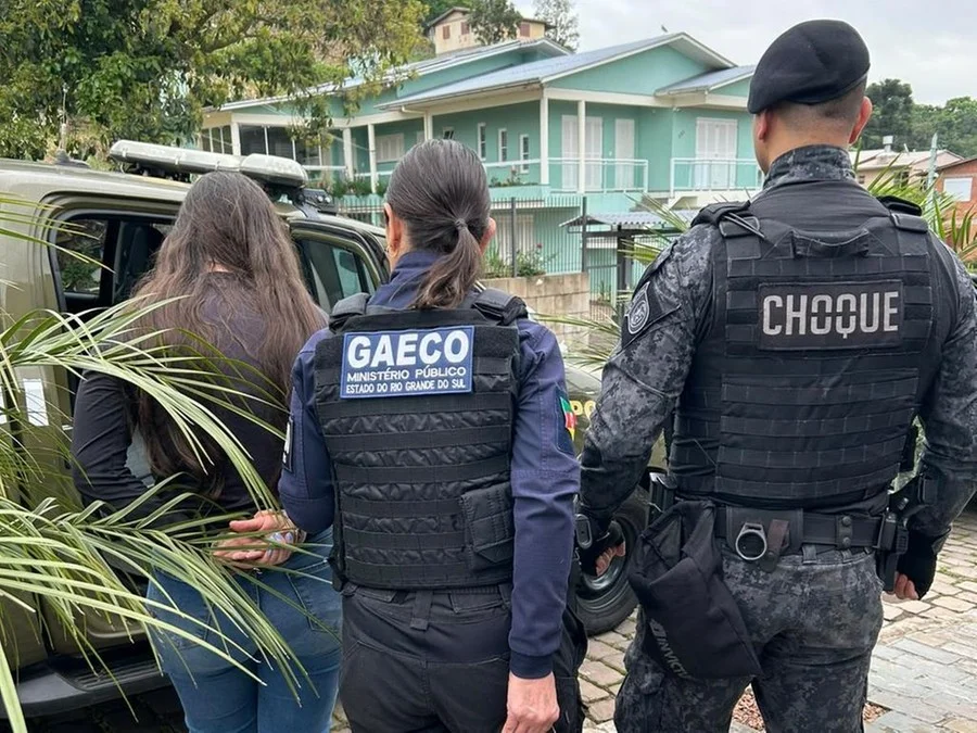 Operação do MPRS prende cinco pessoas suspeitas de agiotagem, extorsão e lavagem de dinheiro na Serra Gaúcha