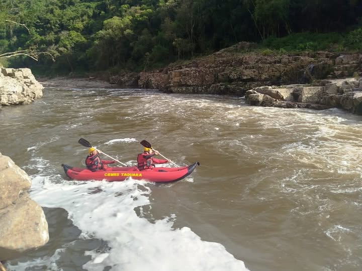 Bombeiros entram no quinto dia de buscas por jovem desaparecido no Rio Caí, em Gramado