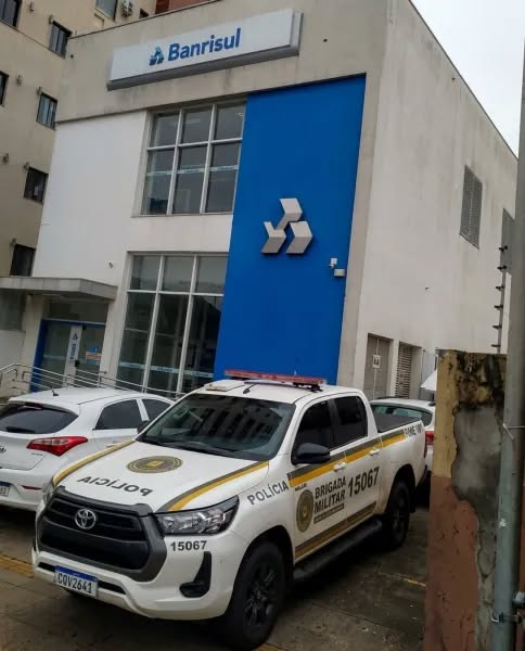 Polícia Civil investiga arrombamento e furto de dinheiro em cofre do Banrisul em Cruz Alta