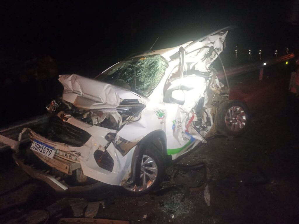 Acidente com quatro veículos na BR-386 envolve carro oficial com vice-prefeito e vereadora de Trindade do Sul